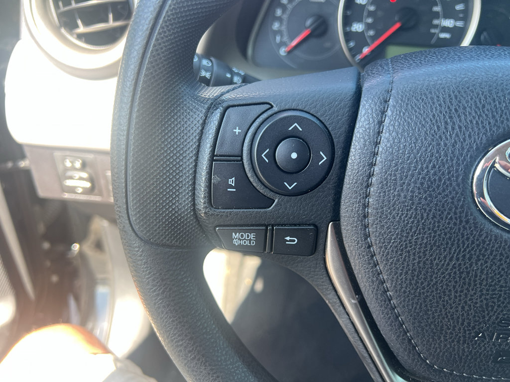 Used 2014 Toyota RAV4 XLE FWD image 18