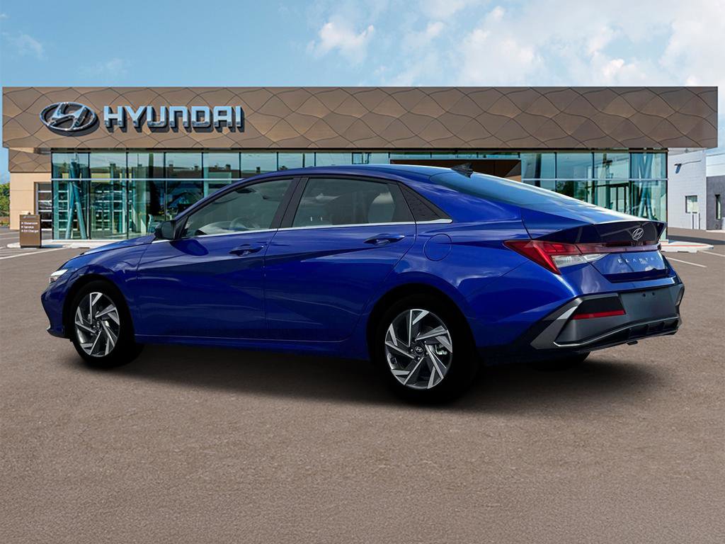 New 2025 Hyundai Elantra SEL image 4