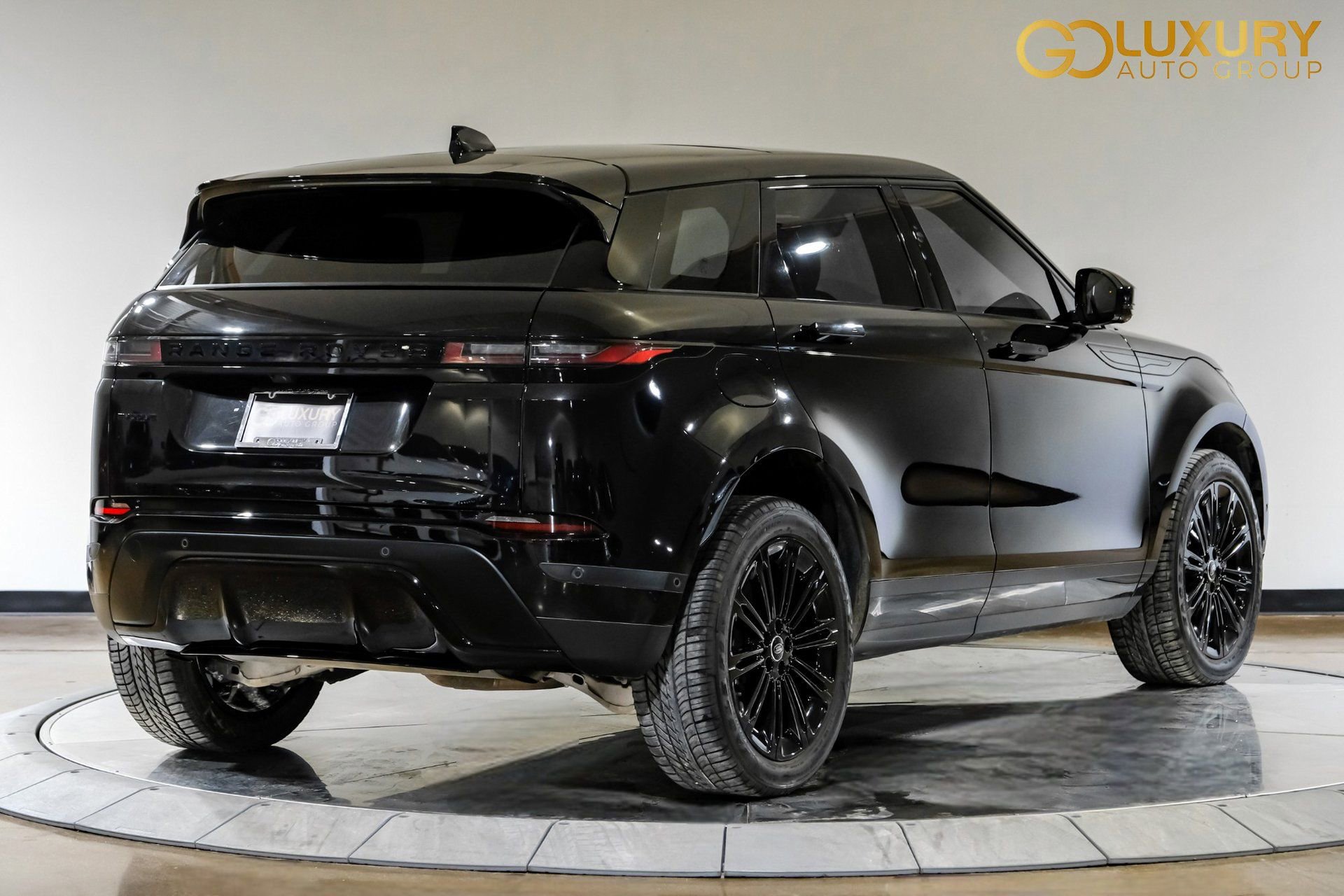 Used 2024 Land Rover Range Rover Evoque S image 10