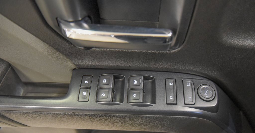 Used 2018 Chevrolet Silverado 2500 W/T image 12