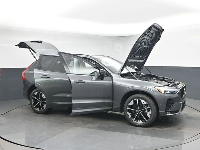 New 2026 Volvo XC60 B5 Plus w/ Protection Package Premier image 54