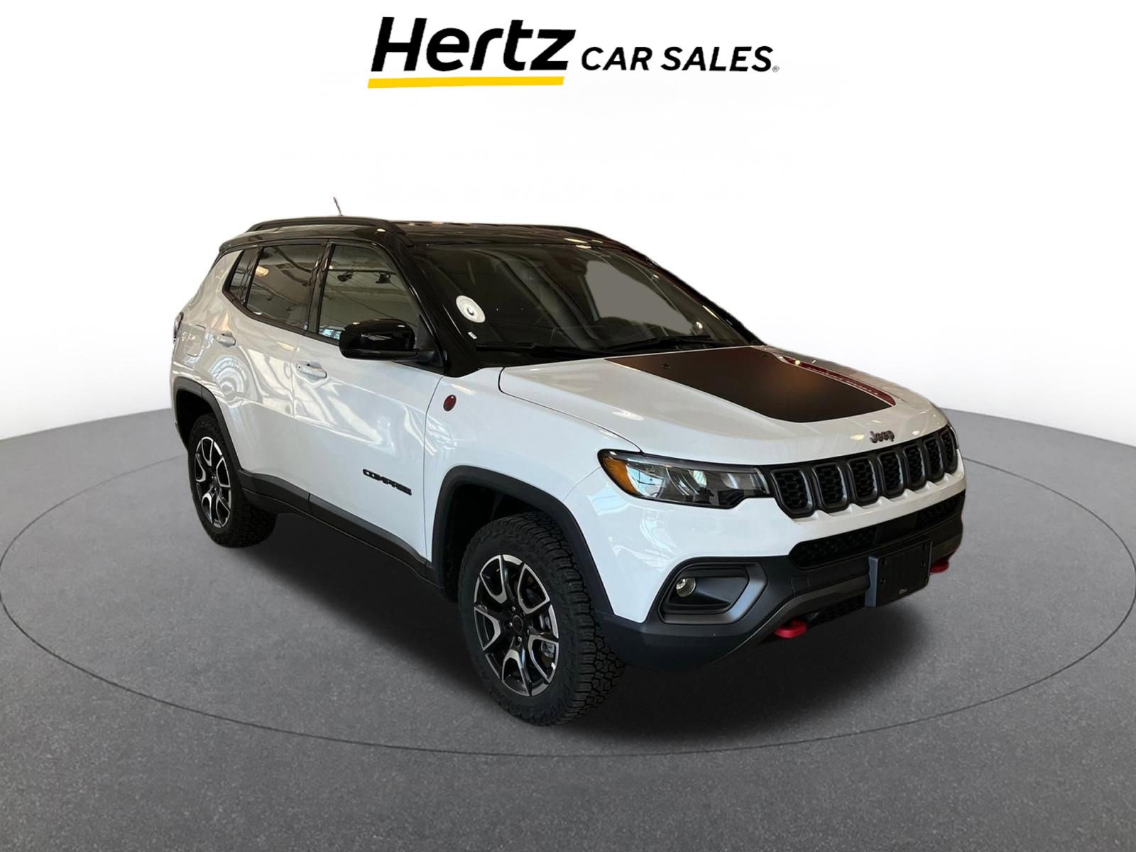 Used 2025 Jeep Compass Trailhawk image 1