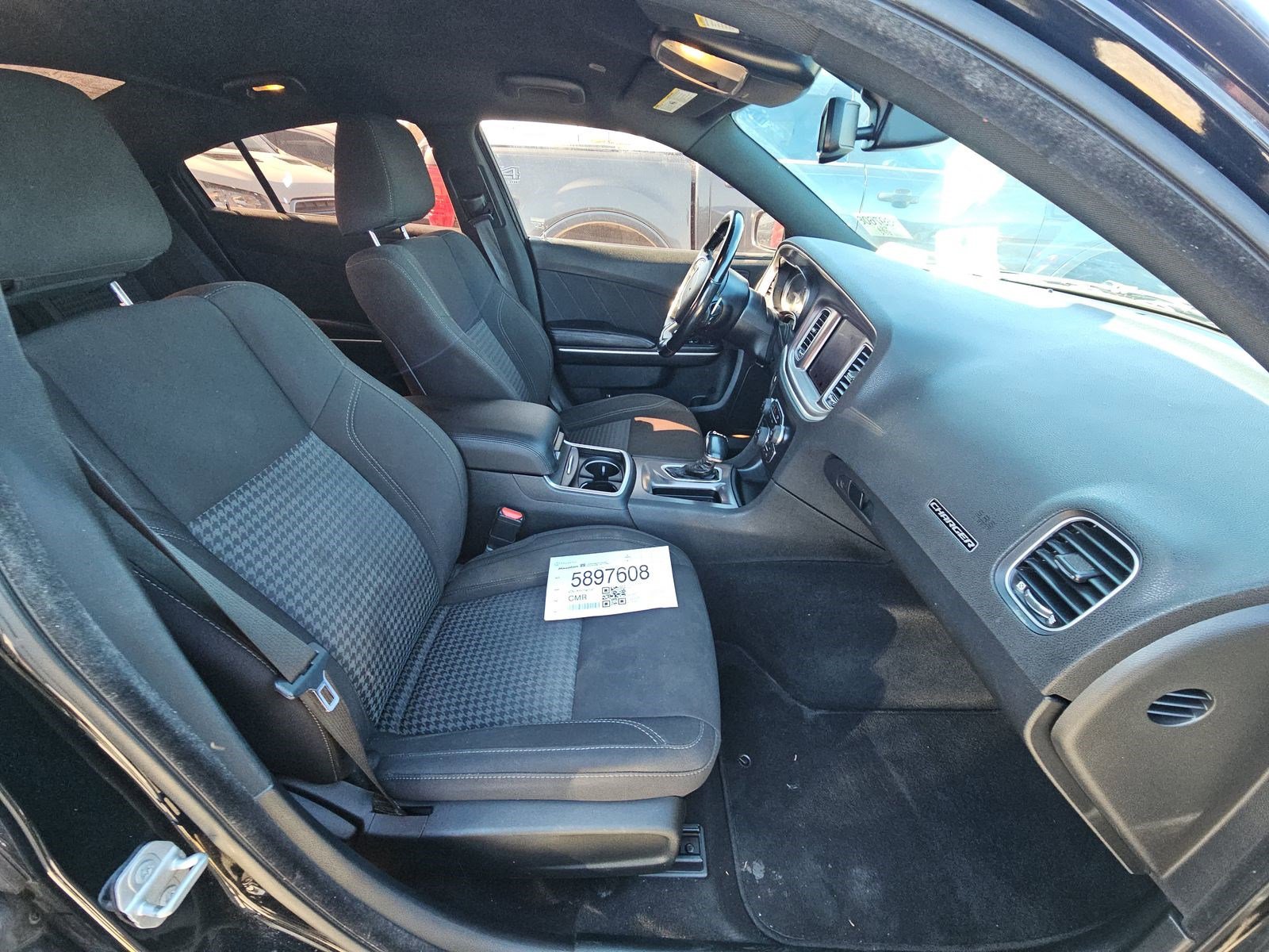 Used 2019 Dodge Charger SXT w/ Cold Weather Package image 6