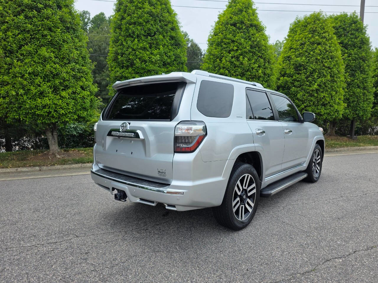 Used 2017 Toyota 4Runner Limited RWD image 5