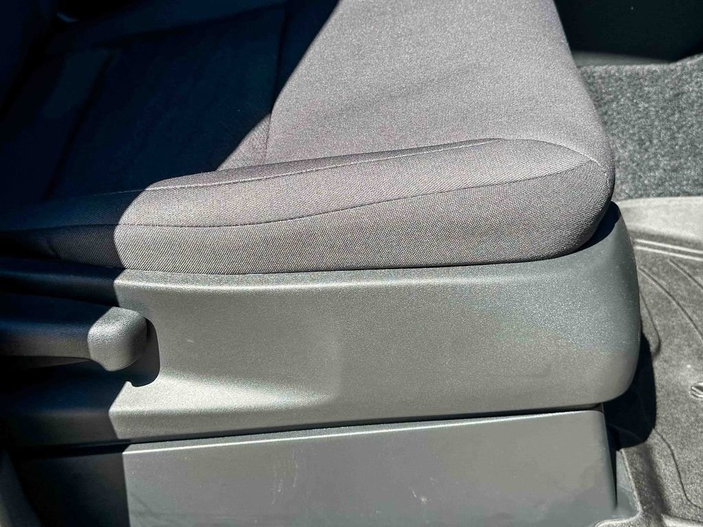 Used 2024 Nissan Frontier S image 21