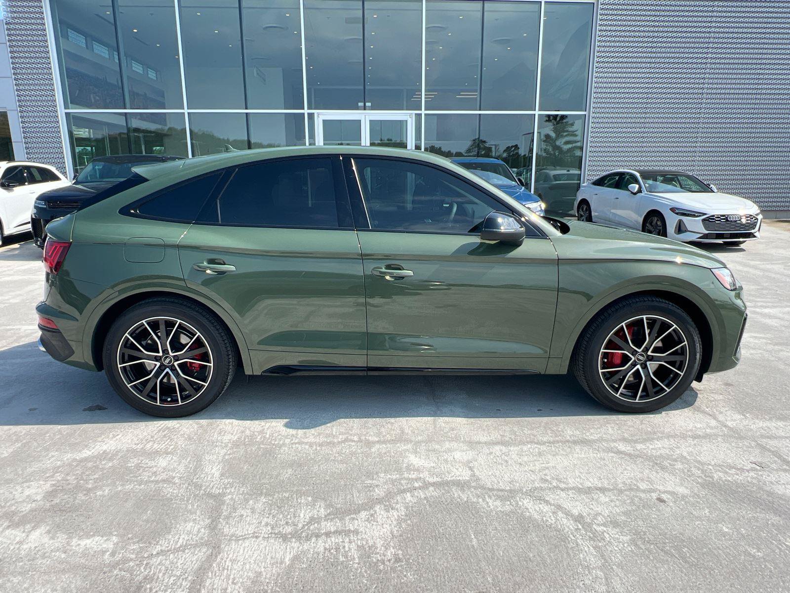 Used 2024 Audi SQ5 Premium Plus w/ S Sport Package AWD/4WD image 4