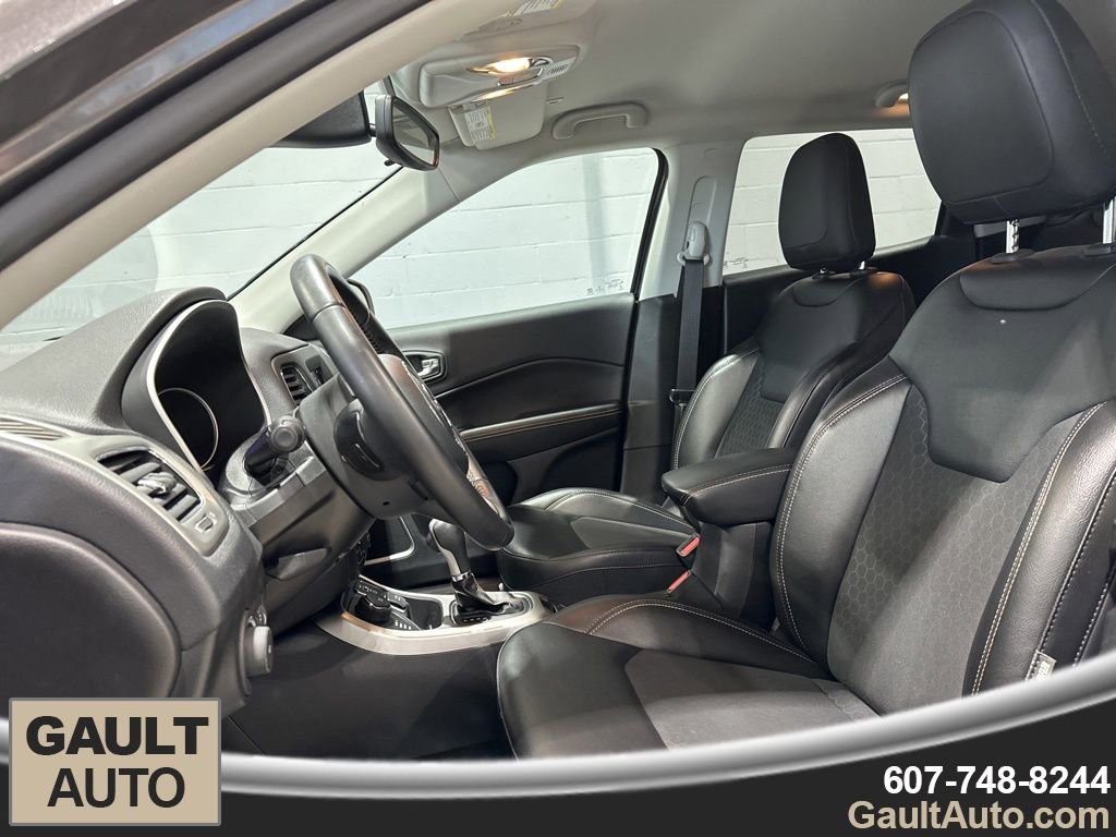 Used 2019 Jeep Compass Latitude image 13