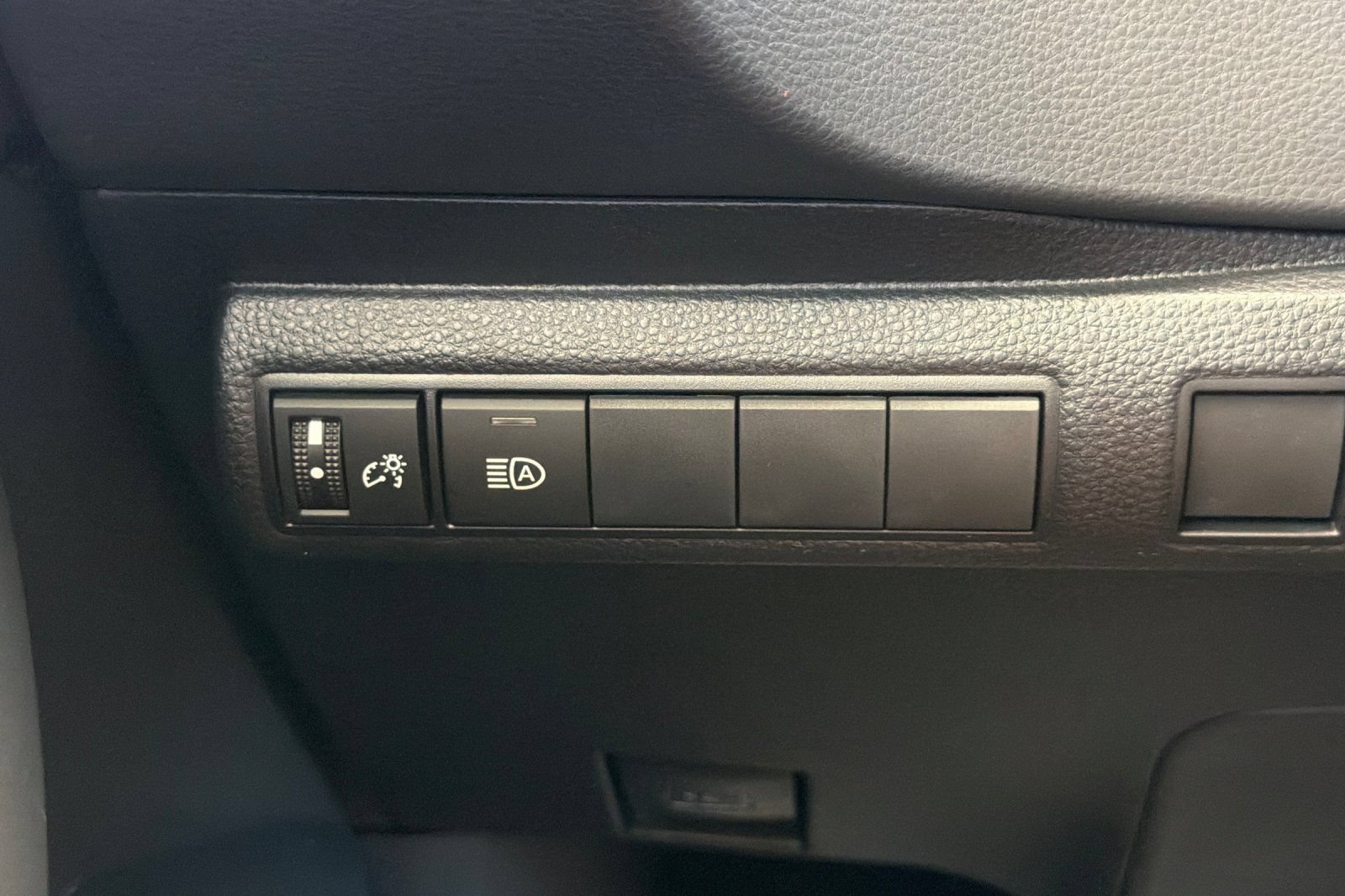 New 2026 Toyota Corolla LE w/ LE Premium Package FWD image 26