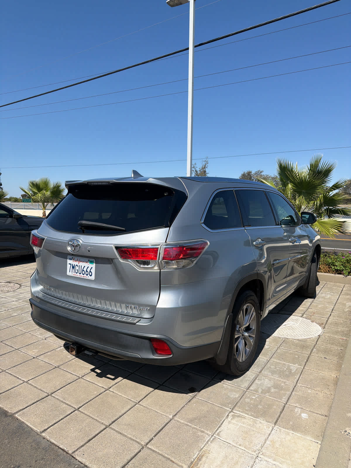 Used 2015 Toyota Highlander XLE AWD/4WD image 5
