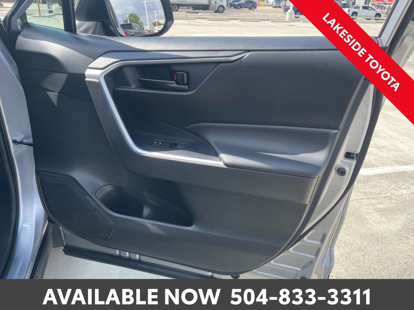 Used 2023 Toyota RAV4 LE image 19