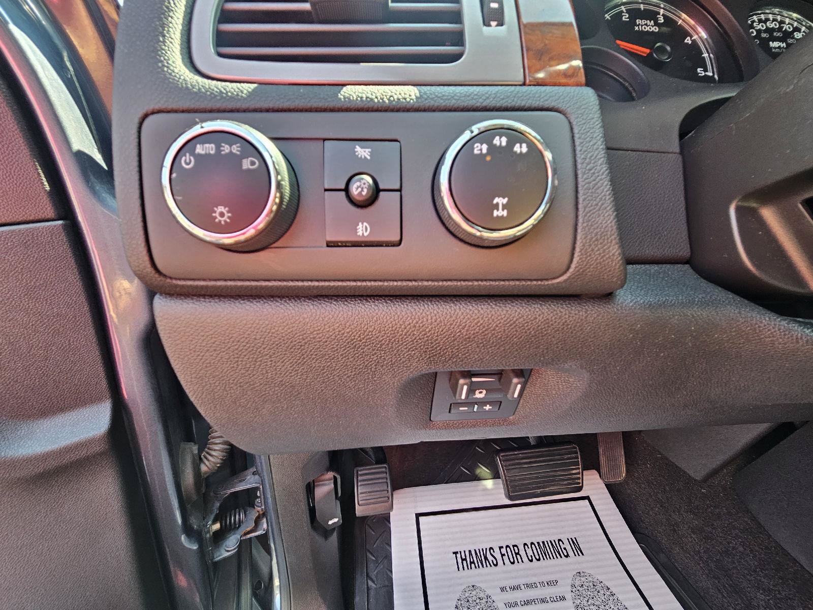 Used 2008 Chevrolet Silverado 2500 LTZ w/ Safety Package AWD/4WD image 8