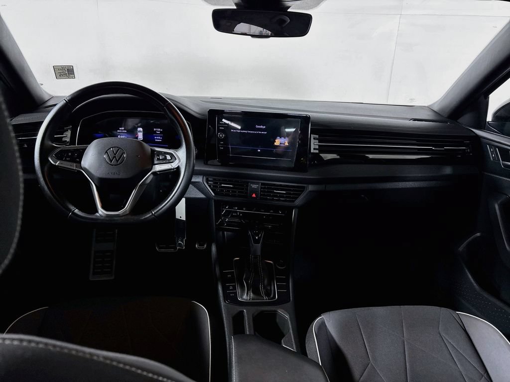 Certified 2025 Volkswagen Jetta Sport FWD image 13