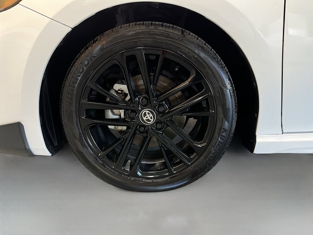 Used 2025 Toyota Camry SE FWD image 31