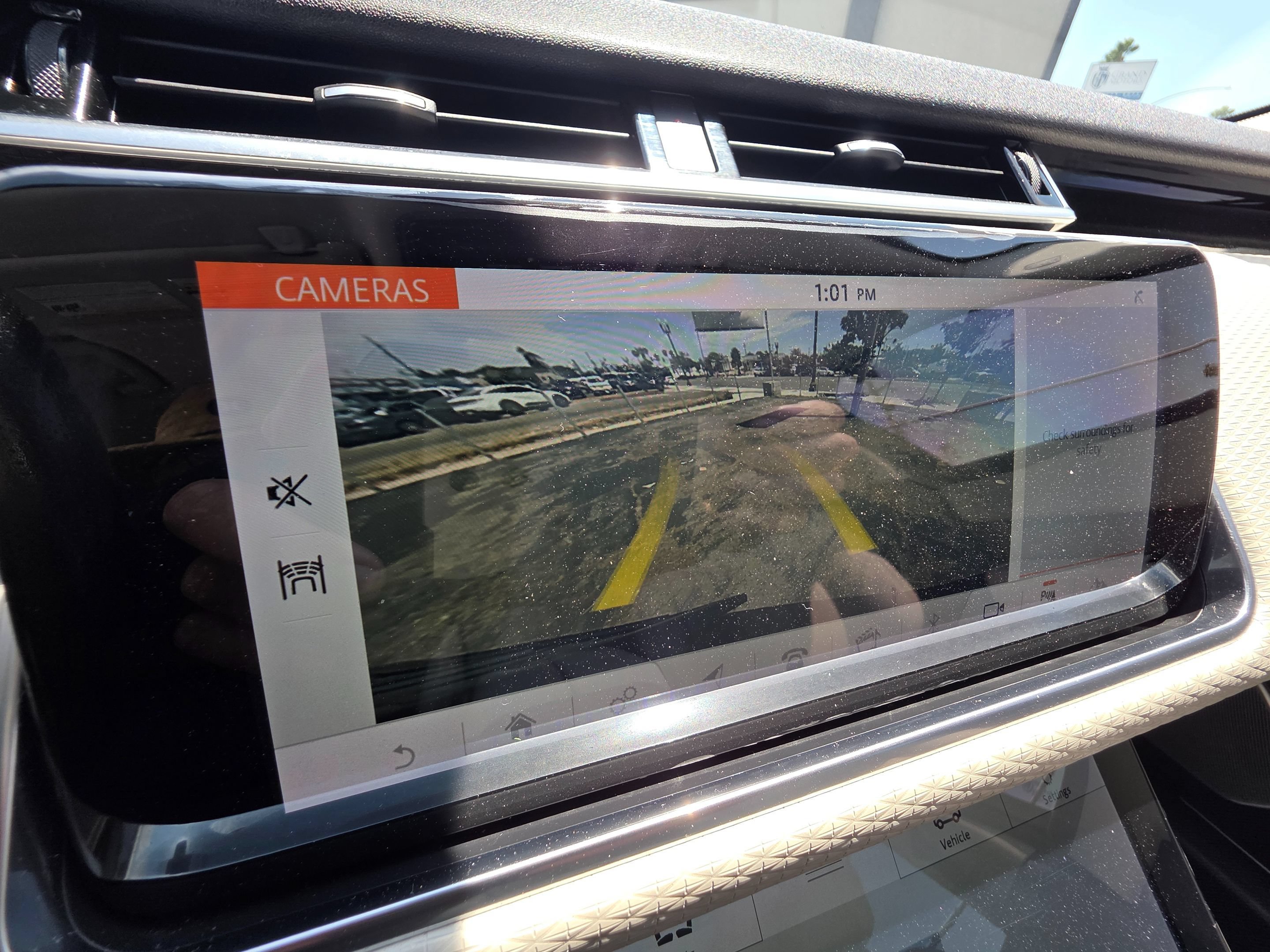 Used 2018 Land Rover Range Rover Velar S AWD/4WD image 30