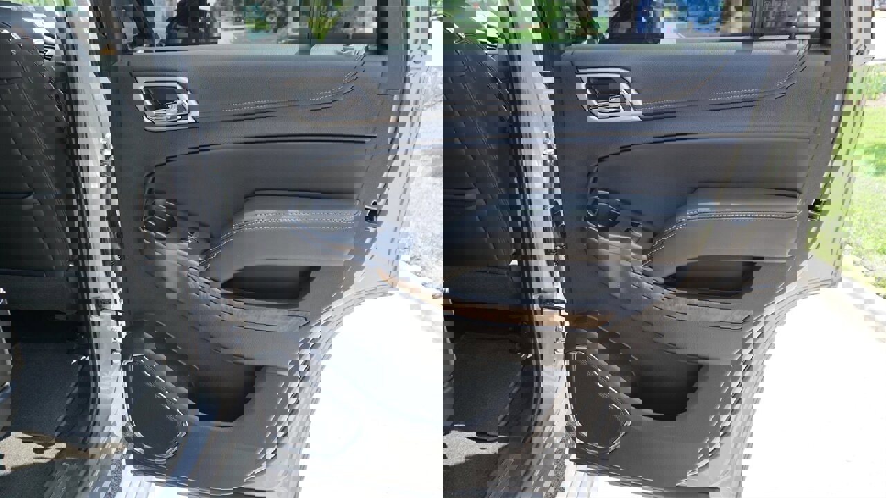 Used 2018 GMC Yukon Denali image 41