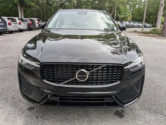 New 2025 Volvo XC60 B5 Plus w/ Protection Package Premier image 9