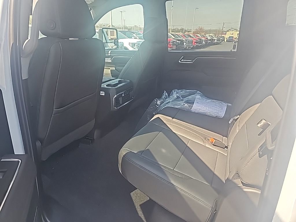 New 2026 GMC Sierra 3500 SLT w/ SLT Convenience Package image 13