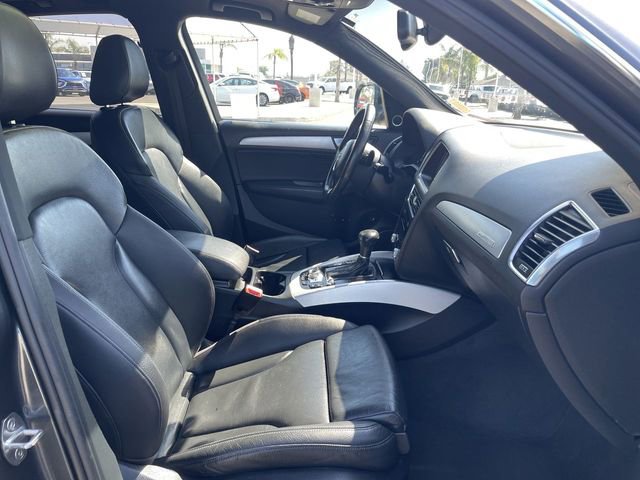 Used 2017 Audi Q5 2.0T Premium Plus w/ Technology Package image 30