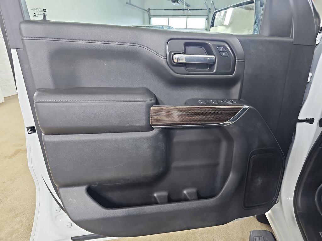 Certified 2021 Chevrolet Silverado 1500 RST image 31