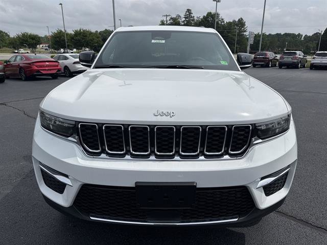 New 2025 Jeep Grand Cherokee Limited w/ Trailer Tow Package image 2