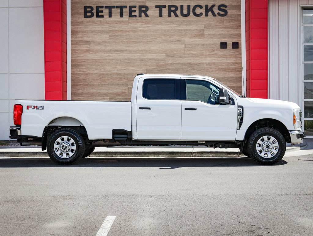 Used 2023 Ford F350 XLT w/ FX4 Off-Road Package AWD/4WD image 2