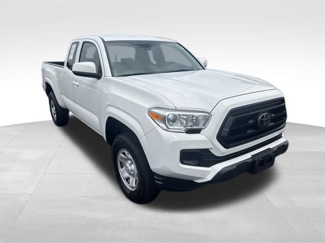 Used 2022 Toyota Tacoma SR w/ SR Convenience Package RWD image 7