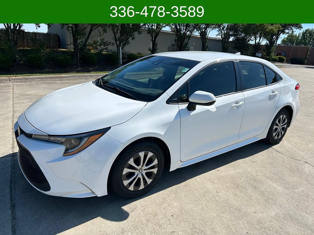 Used 2022 Toyota Corolla LE FWD image 1