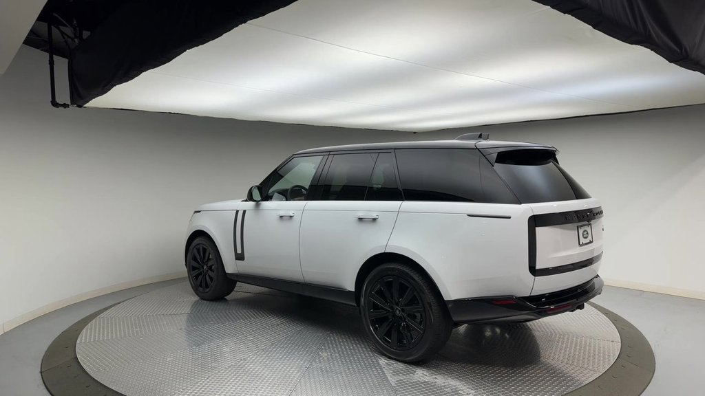 Used 2023 Land Rover Range Rover SE AWD/4WD image 6