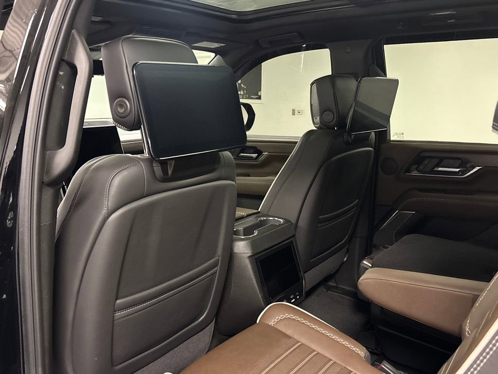 Used 2025 GMC Yukon Denali Ultimate w/ LPO, Floor Liner Package image 33