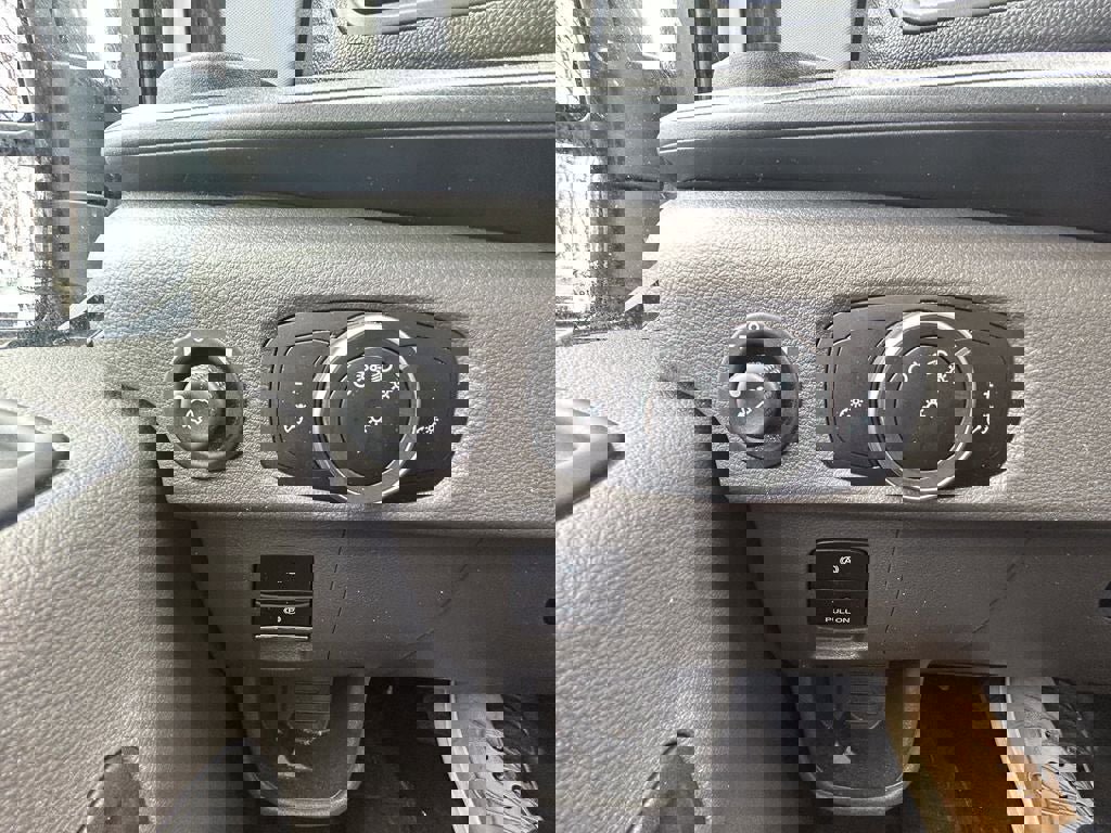 Used 2024 Ford Transit 250 Low Roof w/ Load Area Protection Package image 23