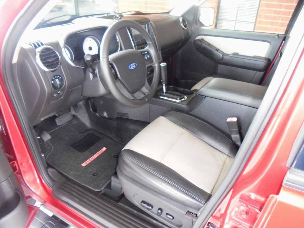 Used 2008 Ford Explorer Sport Trac Limited RWD image 7