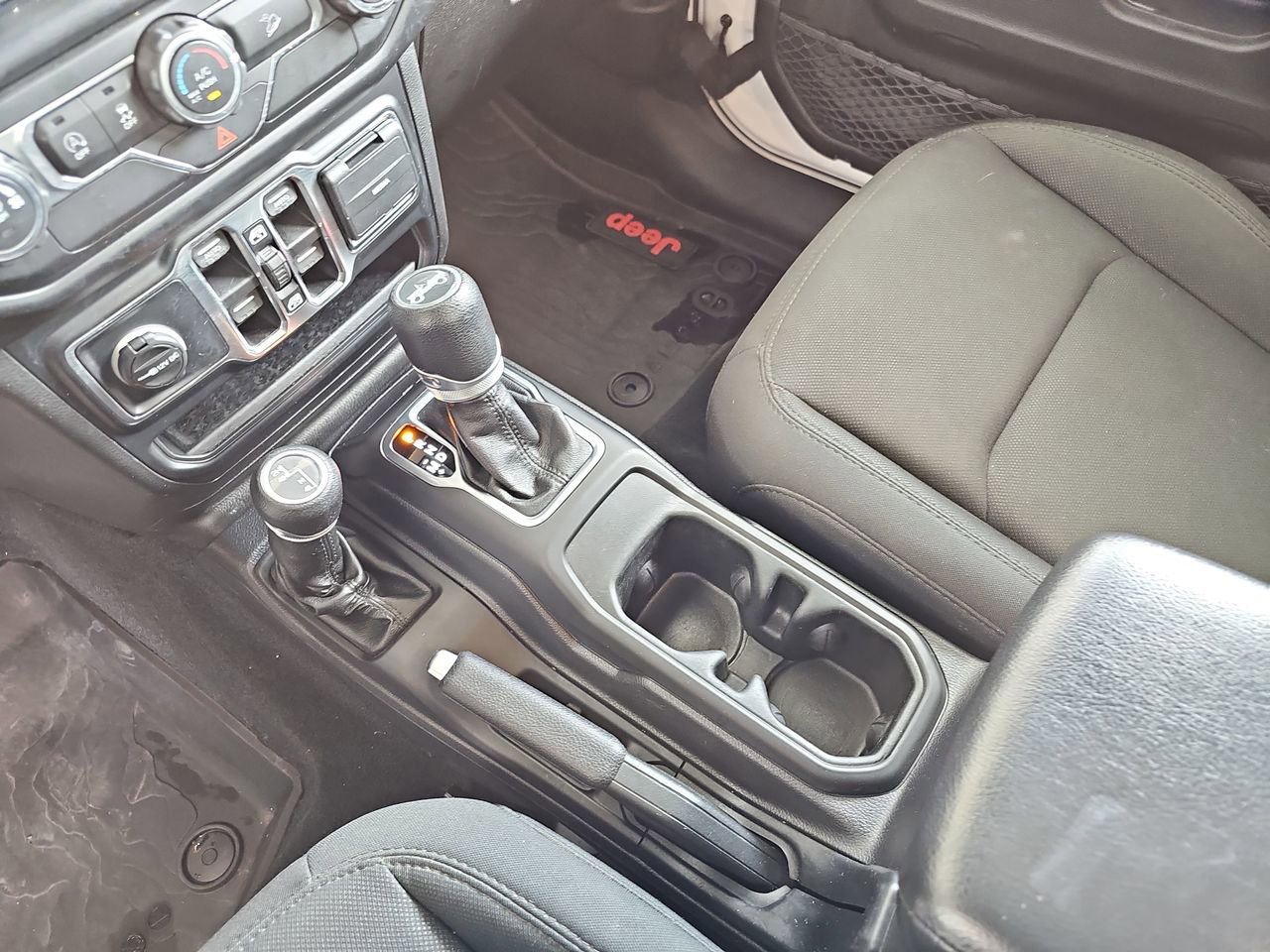 Used 2019 Jeep Wrangler Unlimited Sport S image 28