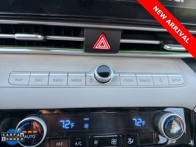 Used 2021 Hyundai Elantra Limited image 18