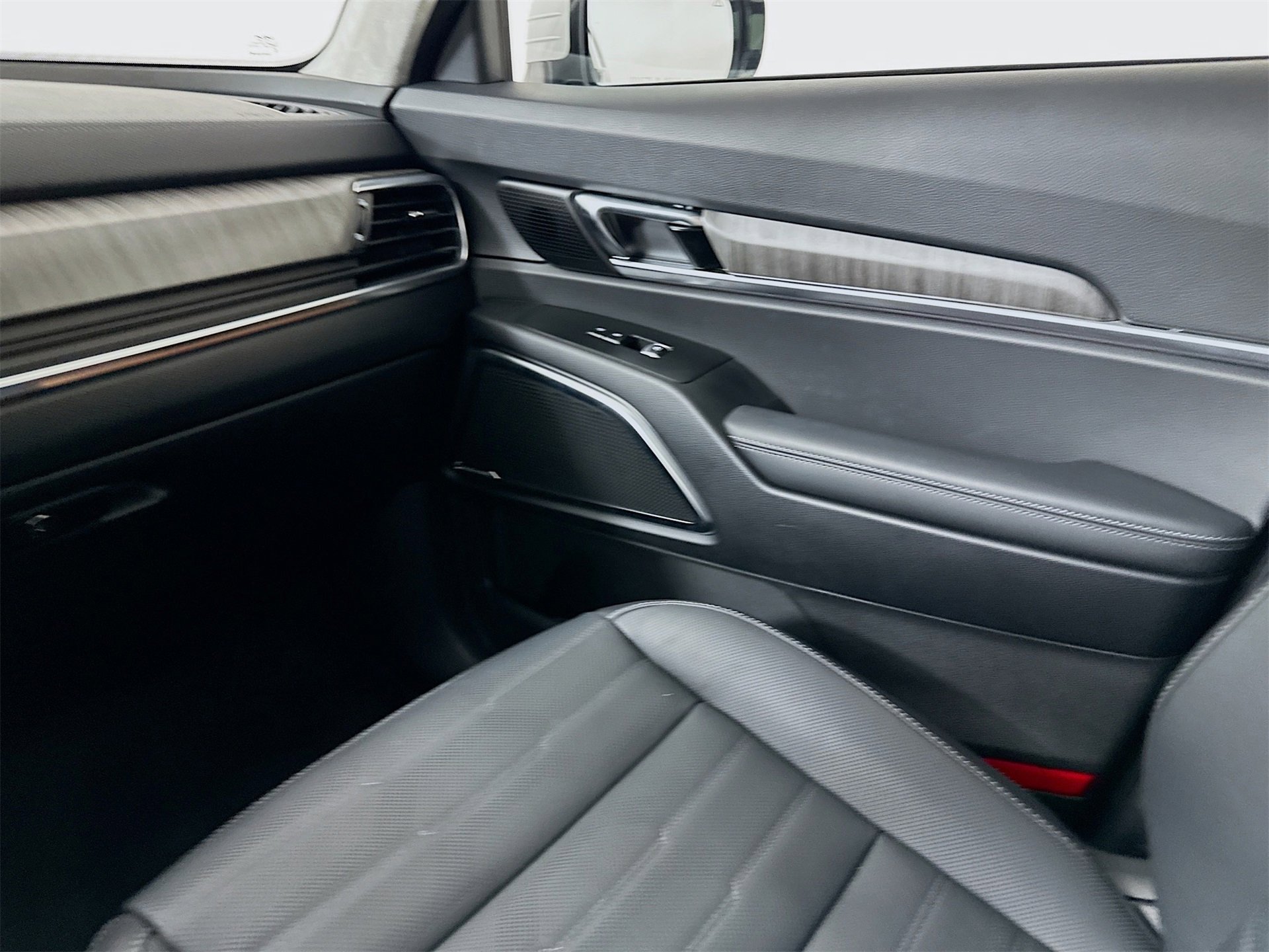 Used 2024 Kia Telluride SX Prestige image 25