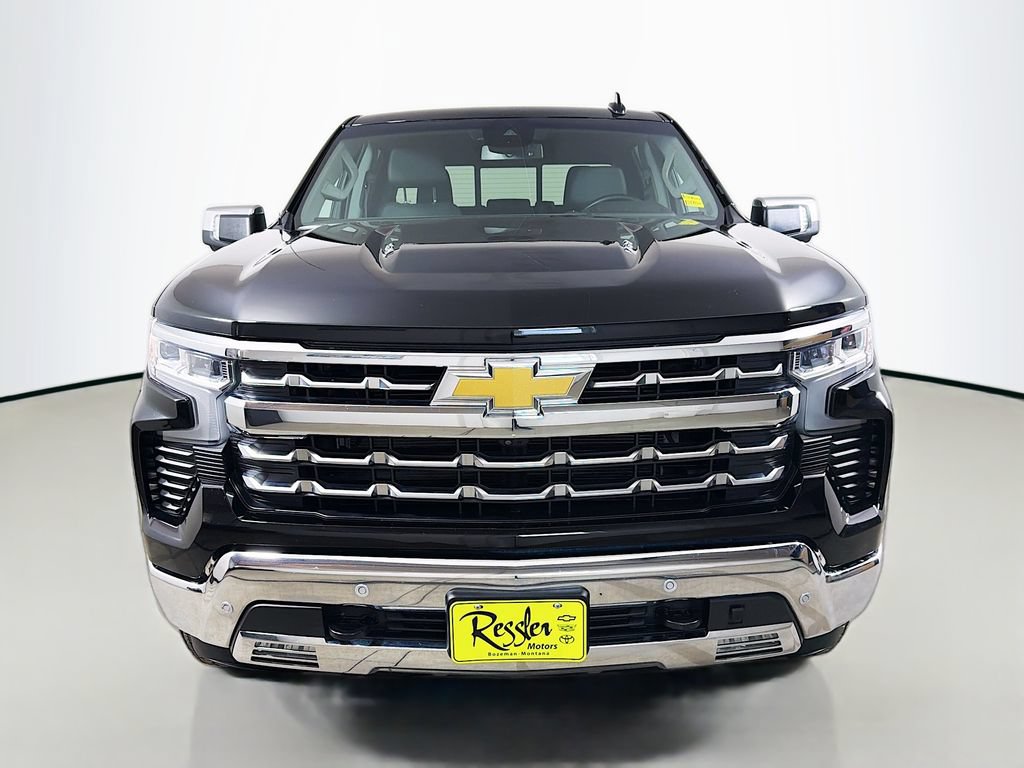 Used 2023 Chevrolet Silverado 1500 LTZ AWD/4WD image 2