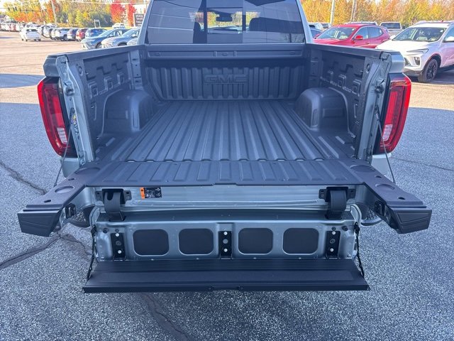 New 2026 GMC Sierra 1500 SLT w/ SLT Premium Plus Package image 13