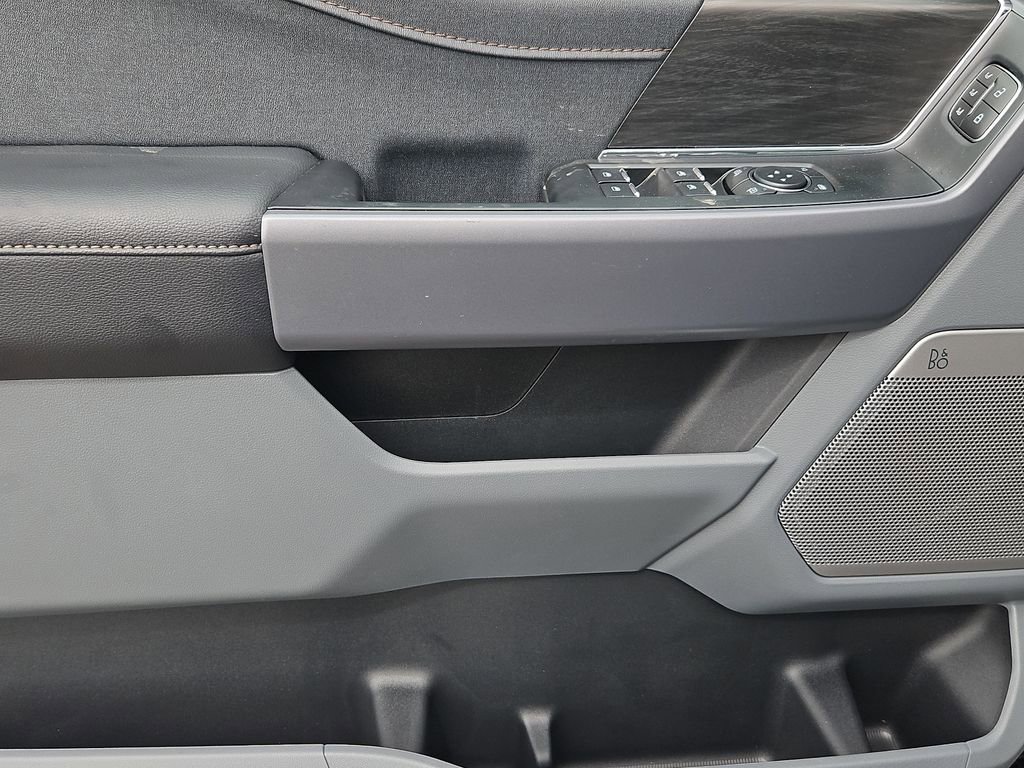 New 2025 Ford F150 Lariat w/ Equipment Group 501A Mid image 21