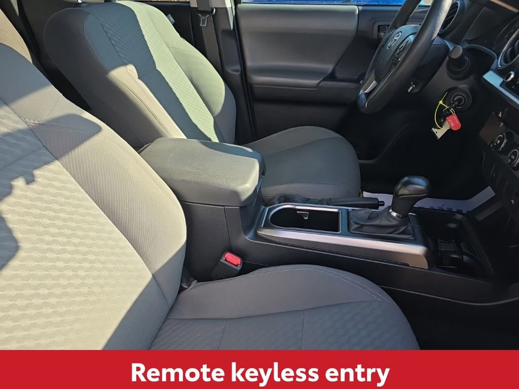 Used 2022 Toyota Tacoma SR5 RWD image 16