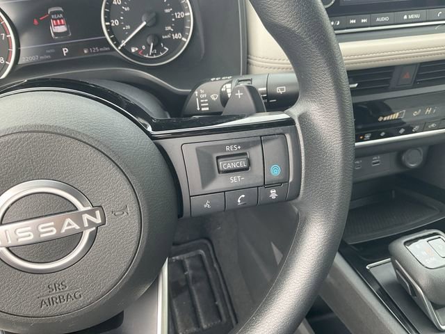 Used 2023 Nissan Rogue SV image 20