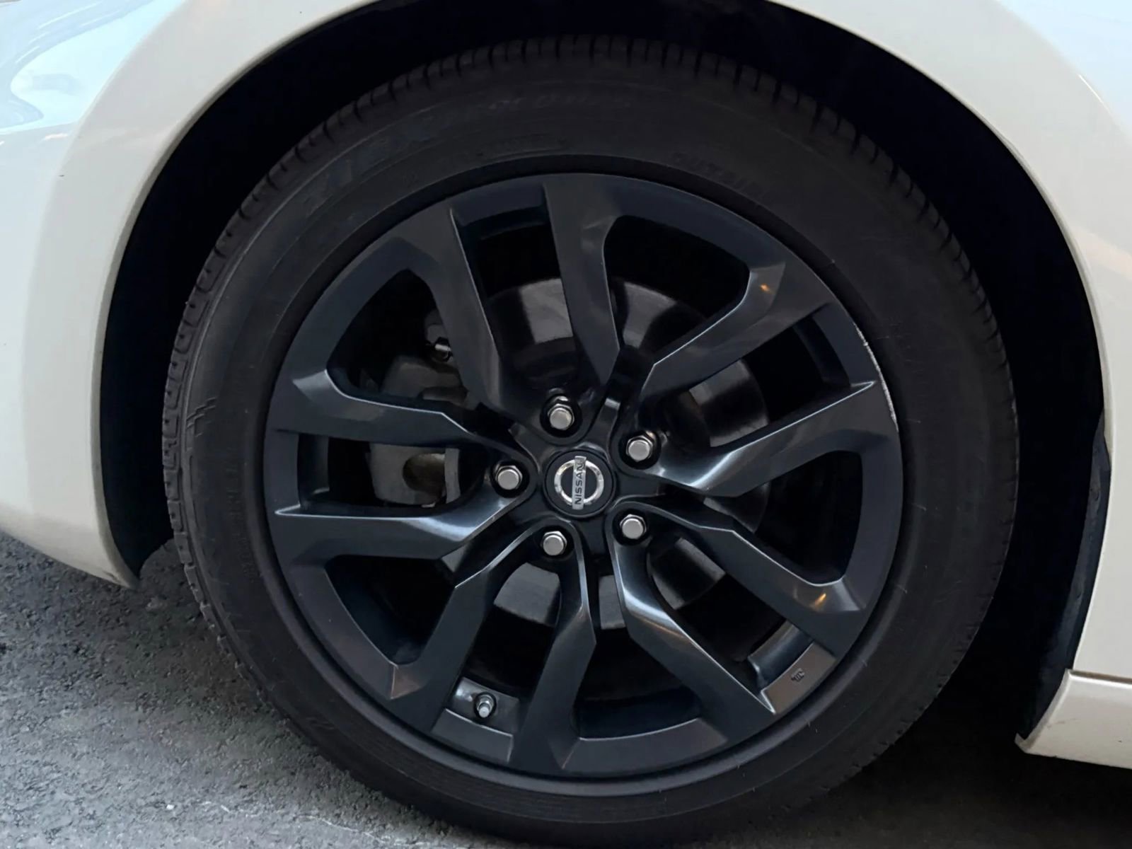 Used 2016 Nissan 370Z Coupe image 9