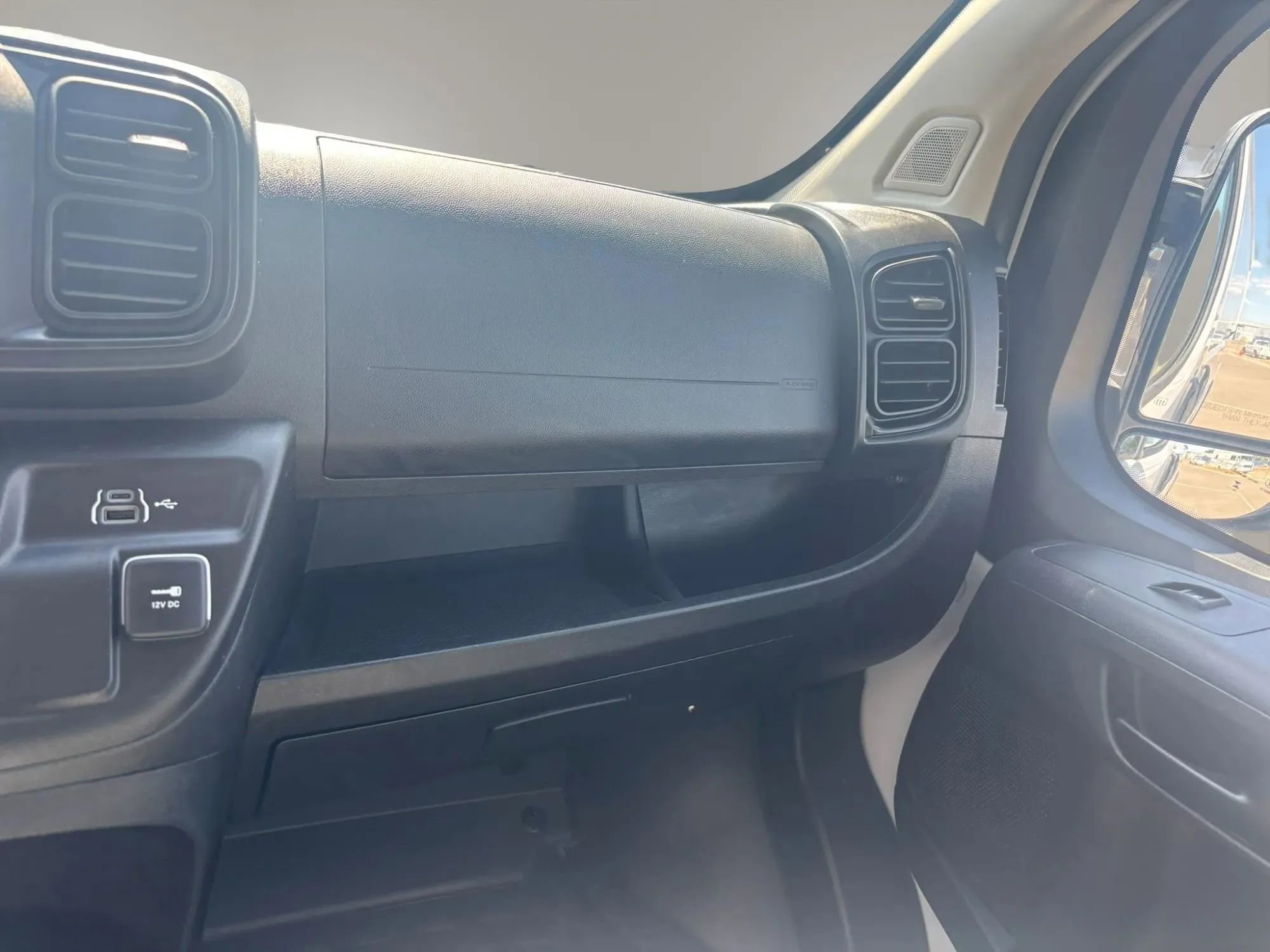 Used 2026 RAM ProMaster 2500 w/ Convenience Group FWD image 28