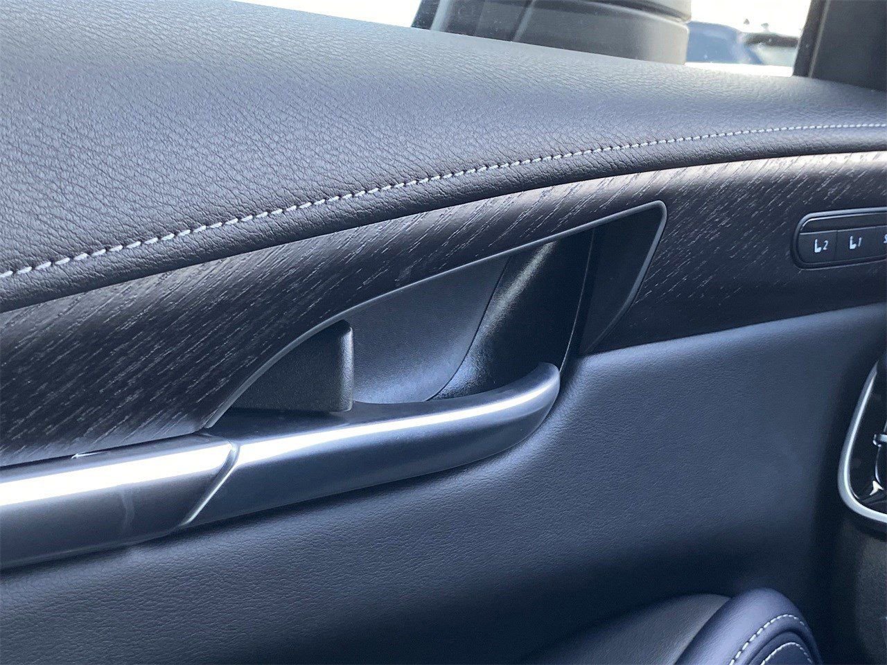 New 2026 INFINITI QX60 Sport w/ Dark Cargo Package image 21