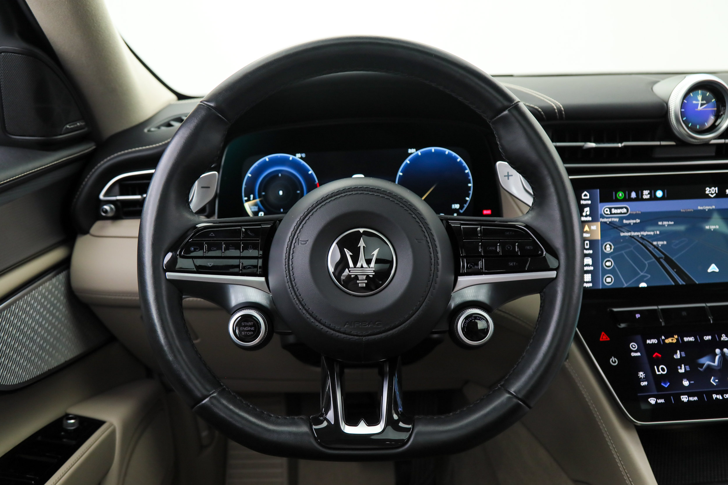 Certified 2023 Maserati Grecale Modena AWD/4WD image 17
