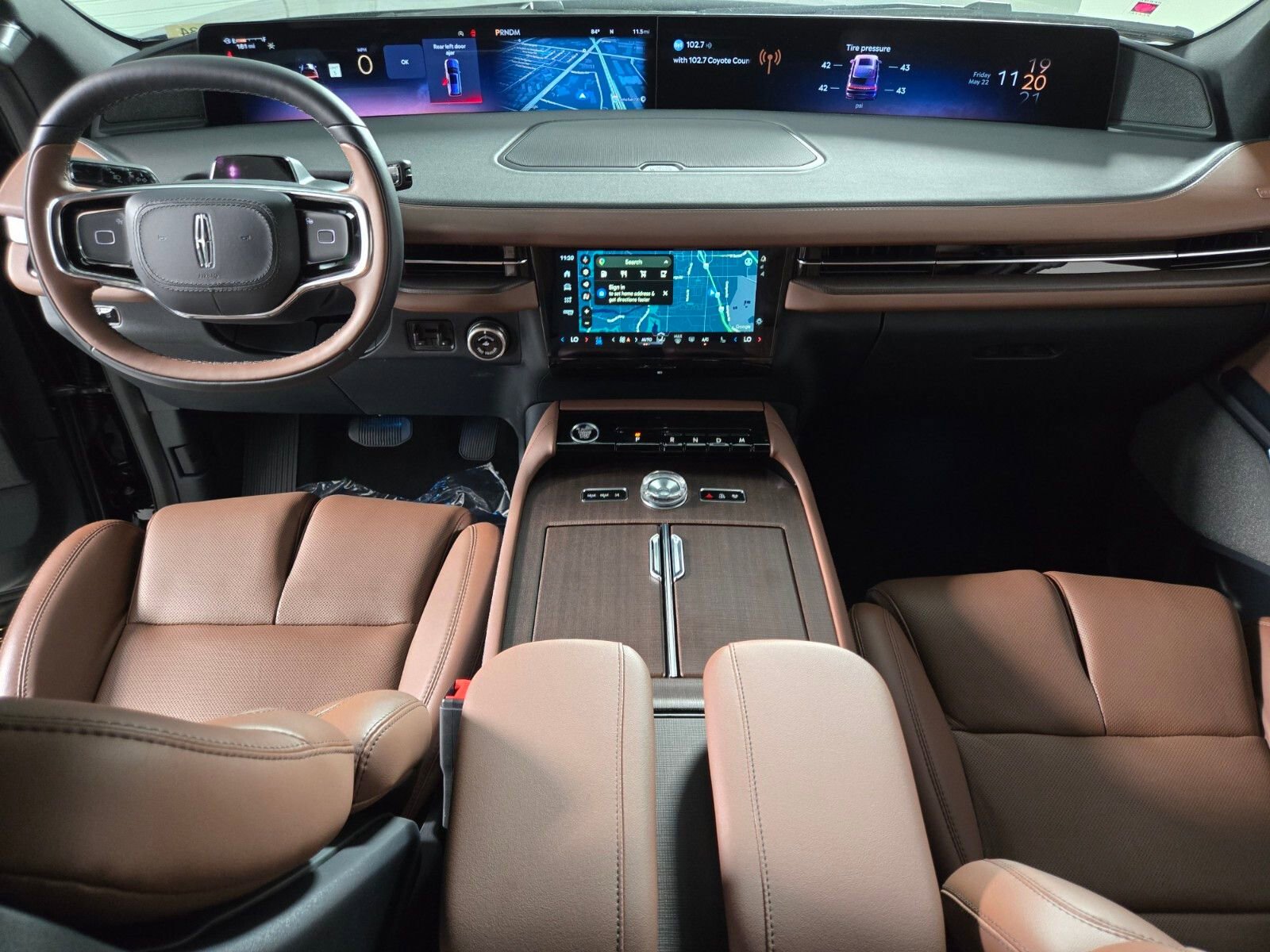 New 2026 Lincoln Navigator L Reserve AWD/4WD image 16