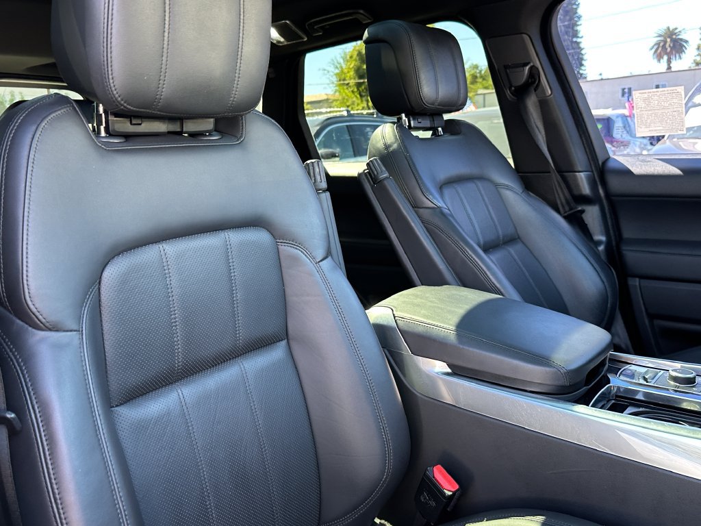 Used 2020 Land Rover Range Rover Sport HSE AWD/4WD image 16