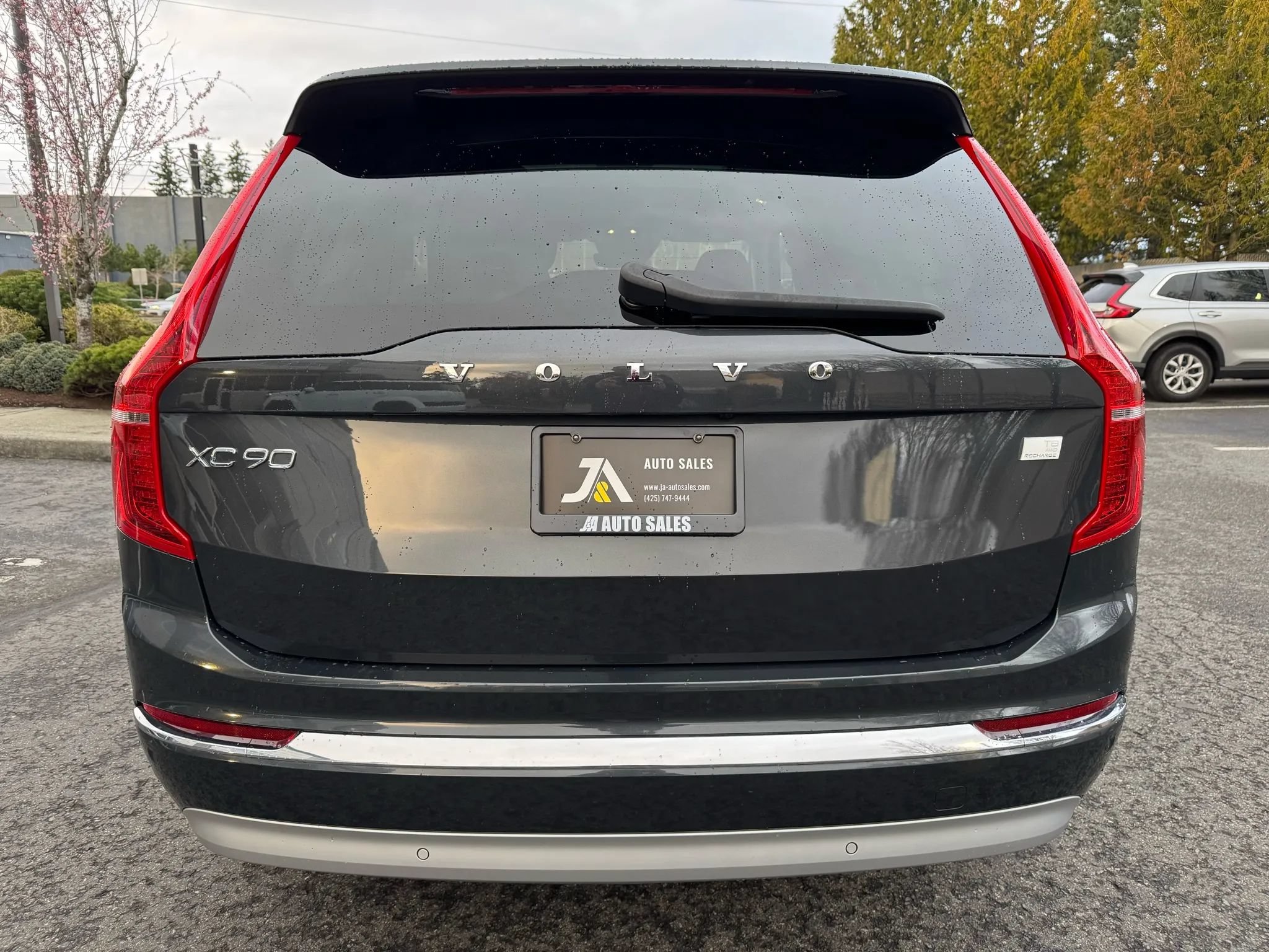Used 2022 Volvo XC90 T8 Inscription Expression w/ Advanced Package AWD/4WD image 9