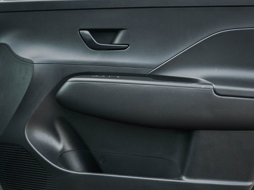 New 2027 Hyundai Kona SEL Sport AWD/4WD image 9