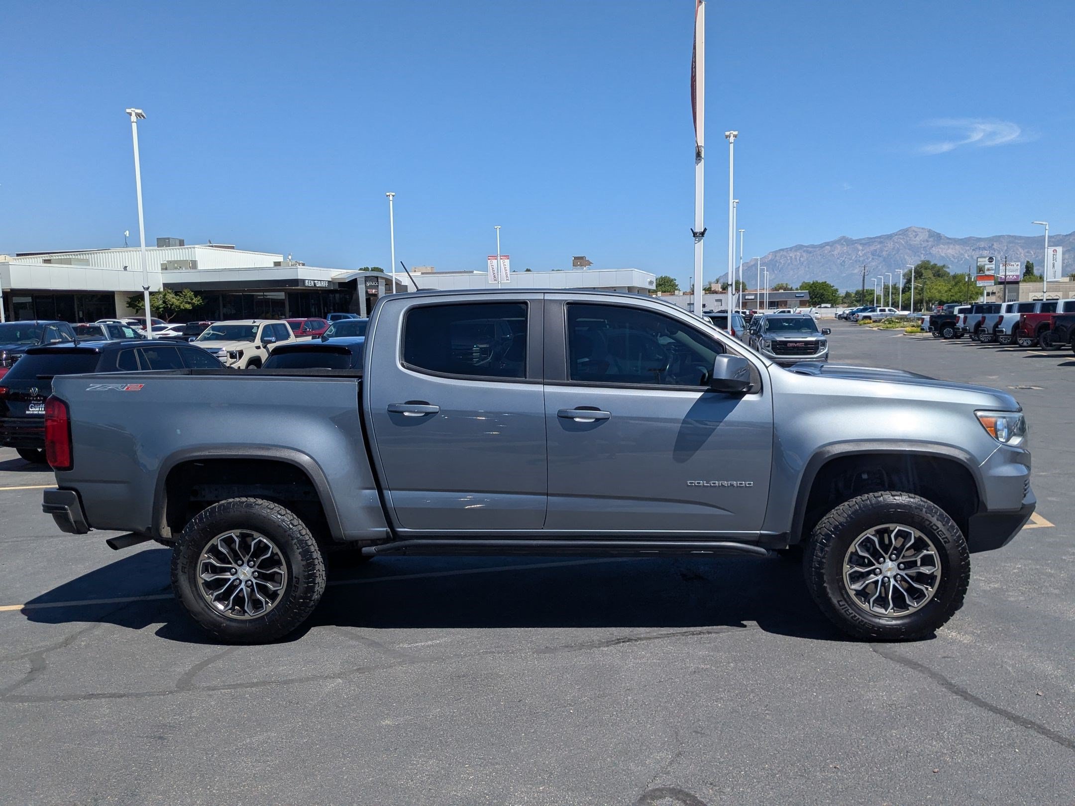 Used 2022 Chevrolet Colorado ZR2 AWD/4WD image 2