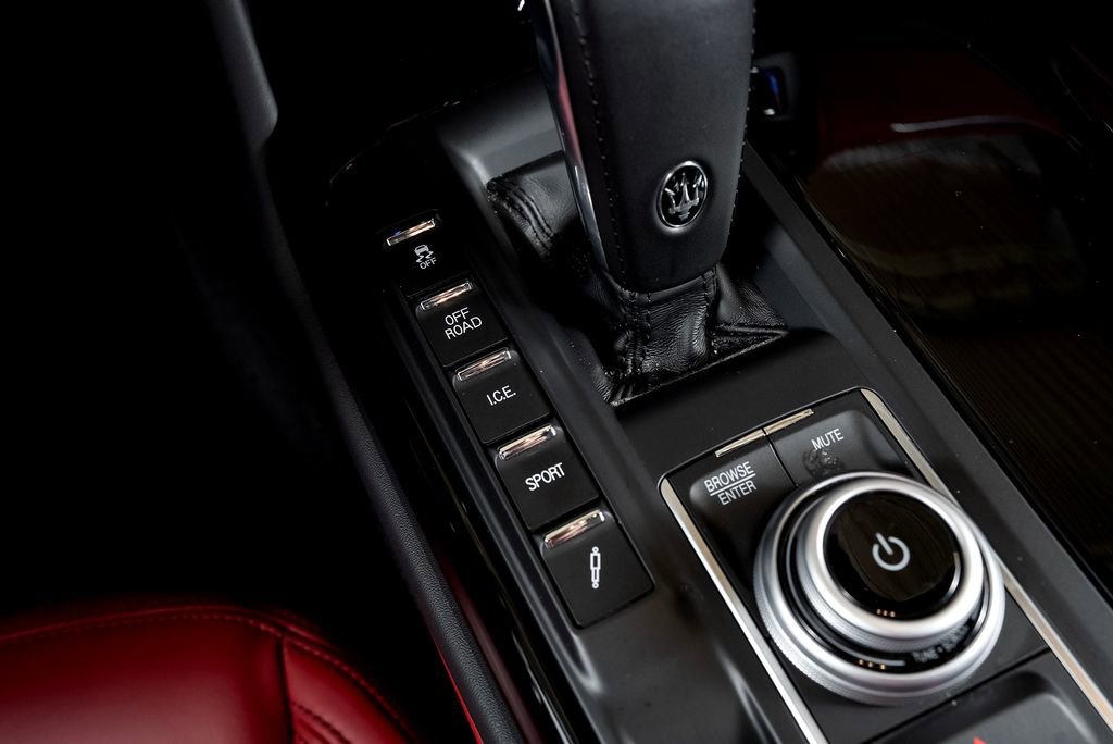 Used 2022 Maserati Levante GT image 45