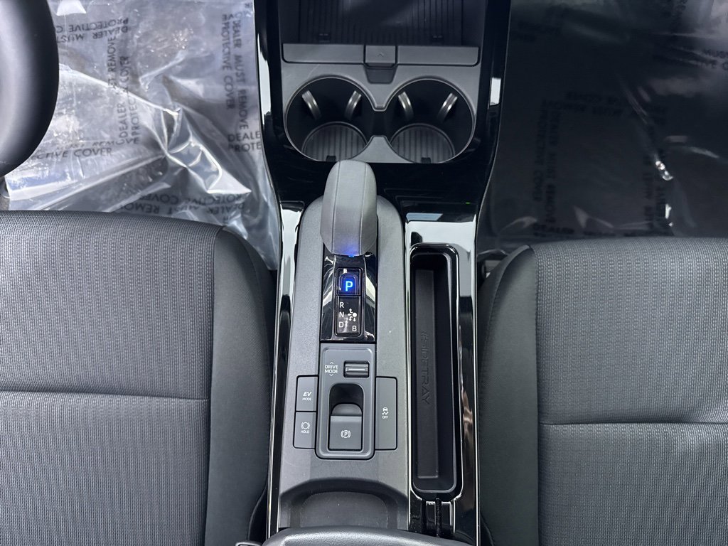 Used 2025 Toyota Prius LE image 20